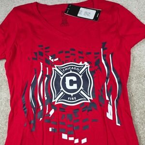 MLS Chicago Fire T-Shirt Women Small Red V-Neck Graphic Short Sleeve Fall 2018